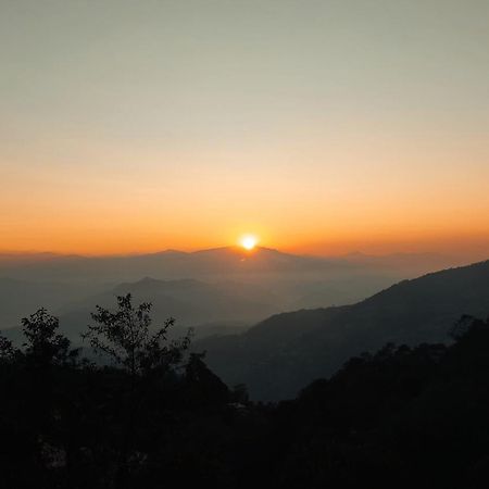 Hotel Pigeon Prince Nagarkot Buitenkant foto