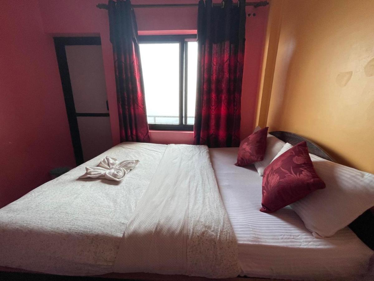 Hotel Pigeon Prince Nagarkot Buitenkant foto